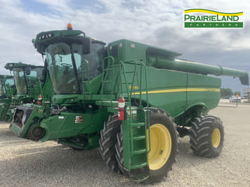 Main image John Deere S680